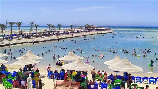 إقبال كبير على شواطئ