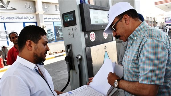 محافظ أسوان