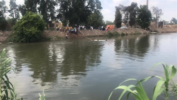 الميكروباص الغارقة