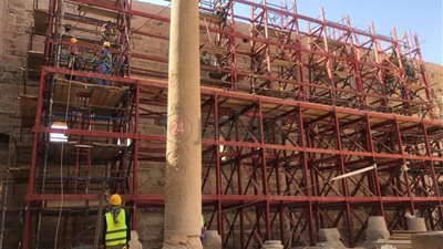 بعد انهيار بعض أجزاءه.. تفاصيل البدء في ترميم السور الشمالي الدير الأبيض بسوهاج | صور