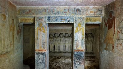 تقع تحت ظلال الهرم الأكبر.. تعرف على مقبرة الملكة مرس عنخ الثالثة