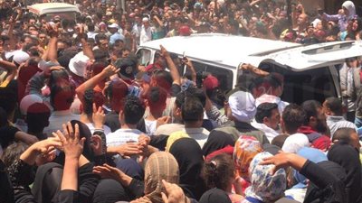 كانوا رجعين من مسابقة قرآن.. الحزن يخيم على أهالي عزبة الرفاعي بالدقهلية أثناء تشييع جثامين 4 طلاب | بث مباشر 