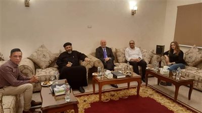 سفير إسبانيا والقائم بأعمال سفارة بيرو يزوران كنيسة السيدة العذراء بالزيتون