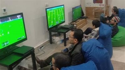 طعنه بـ مقص.. تفاصيل مصرع شاب على يد صاحب محل بلاي ستيشن في عين شمس