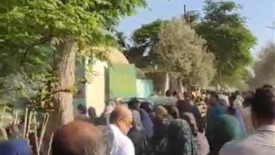 تشييع جثمان شهيد الشهامة بكفر شكر في القليوبية وسط انهيار أسرته 