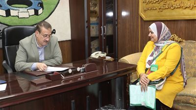 محافظ المنوفية يوجه بحل مشكلة تسريب مياه وإيقاف ترخيص مزرعة للفحص