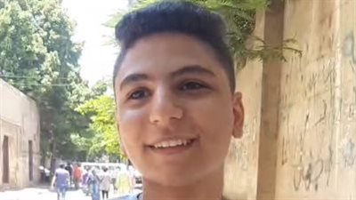 الفرحة ترتسم على وجوه طلاب الثانوية العامة عقب أداء امتحان مادتي علم النفس والجيولوجيا | بث مباشر