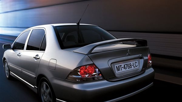 ميتسوبيشي لانسر بوما