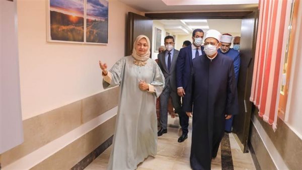 الدكتور أحمد الطيب