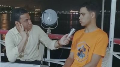 كسرلي سماعة بـ 12 ألف جنيه.. تفاصيل تعدي مراقب على طالب ثانوية عامة من ضعاف السمع | لايف