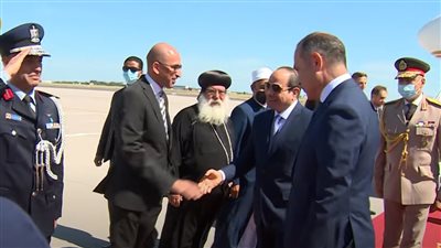 في استقباله كبار رجال الدولة.. رئاسة الجمهورية تنشر فيديو لوصول السيسي إلى برلين | فيديو