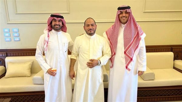 أثناء حضور الزفاف