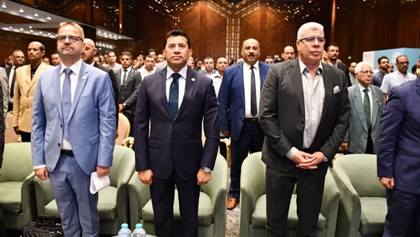 وزير الرياضة وأحمد