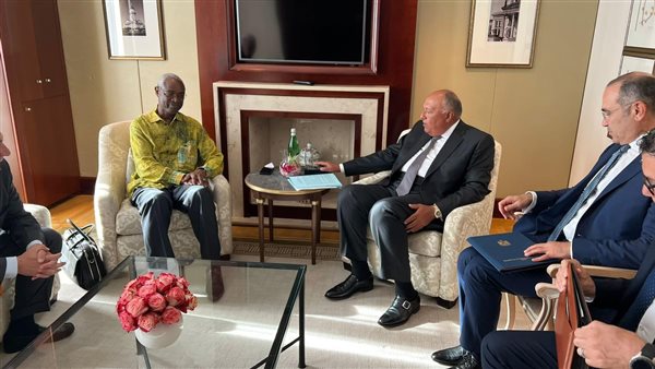 وزير الخارجية وسكرتير