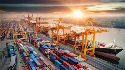 توقف خدمات منصة نافذة المعنية بتسجيل شحنات الصادرات والواردات غدا الجمعة لعدة ساعات