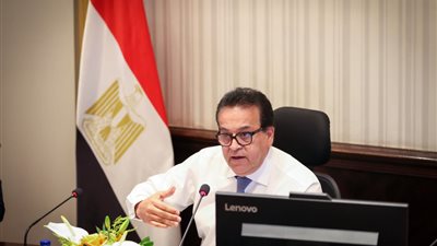 الصحة: انخفاض أعداد وفيات كورونا مقارنة بالمصابين.. وتوافر مخزون كافٍ من أدوية علاج الفيروس