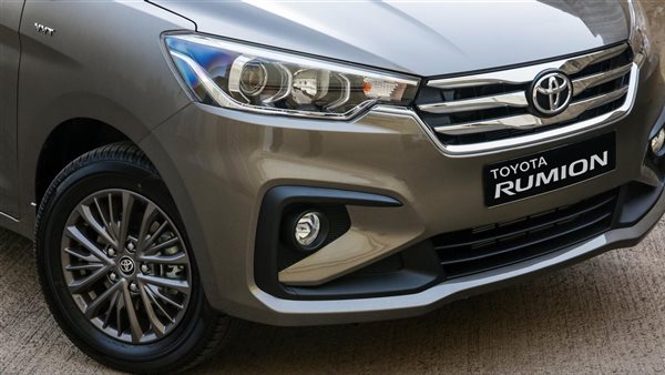 سيارة تويوتا روميون