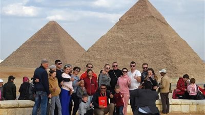 فيتش: توقعات بارتفاع عدد السياح الوافدين إلى مصر لـ 7.6 مليون خلال العام الجاري