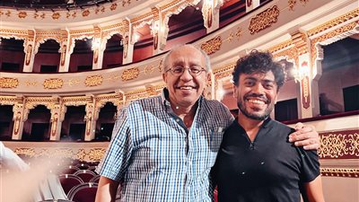 محمد فهيم يروج لمسرحيته الجديدة يا عزيز عيني: نسأل الله التأثير الكبير والمتعة للمشاهد