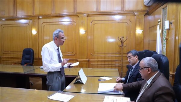 المرشح على مقعد النقيب