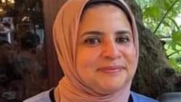 الدكتورة سميرة عزت