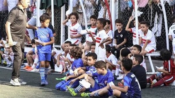 لاعبو الناشئين