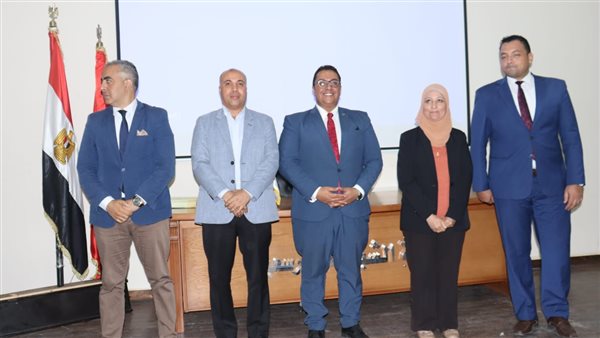 معهد إعداد القادة