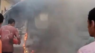 تفحم سيارة ميكروباص والنيران تمتد لأحد المنازل بالدقهلية