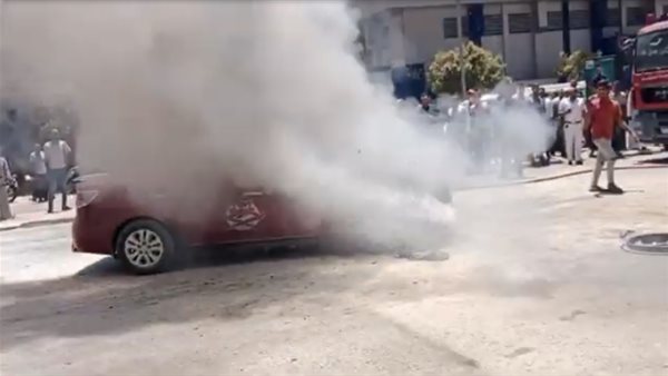 اندلاع حريق في سيارة