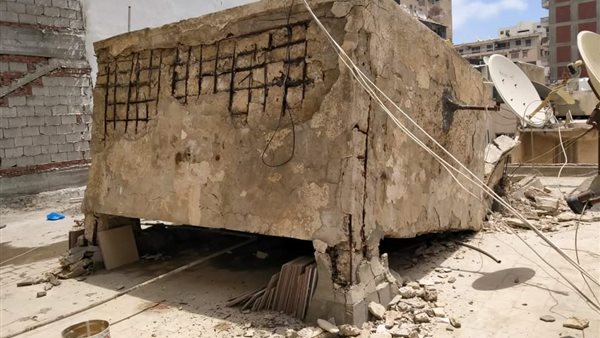 انهيار خزان