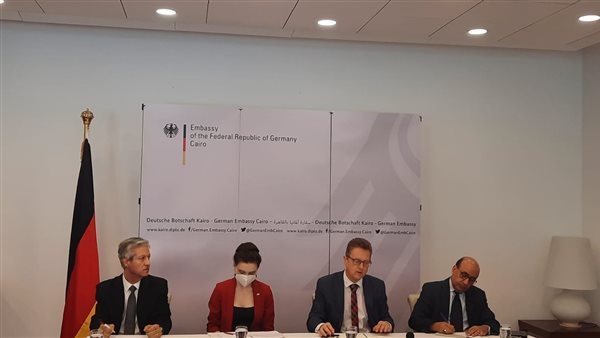 اجتماع السفير الألماني