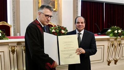جامعة بلجراد تمنح الرئيس السيسي شهادة الدكتوراة الفخرية 