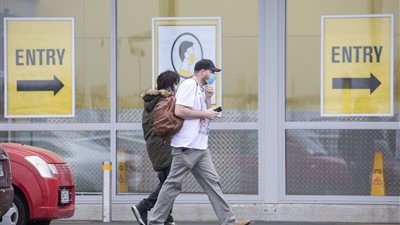 نتيجة للمتغير الفرعي الجديد.. نيوزيلندا تسجل معدلا قياسيا للوفيات بـ فيروس كورونا 