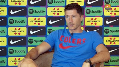 ليفاندوفسكي يكشف كواليس انتقاله إلى برشلونة.. تأثير بيب جوارديولا ورسالته للجماهير