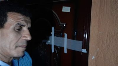 بعد ضبطه متلبسًا.. غلق وتشميع عيادة أسنان خاصة يديرها طالب جامعي بسوهاج | صور