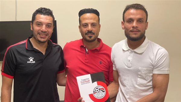 الشحات لاعب منتخب