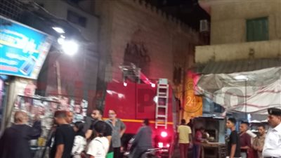 السيطرة على حريق بمنزل وآخر بمحل مأكولات في القليوبية 