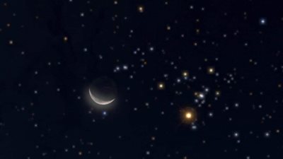 فرصة للتصوير.. القمر يقترن بنجم الدبران فجر الغد