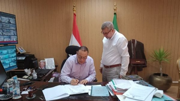 محافظ الشرقية ووكيل