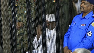 المجلس السيادي السوداني يعلن تفكيك نظام حزب عمر البشير وجماعة الإخوان