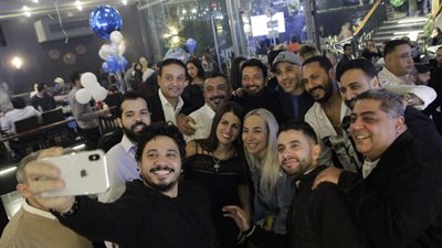 من بينهم أحمد فلوكس وهشام عباس.. النجوم يحتفلون بعيد ميلاد حميد الشاعري (صور)