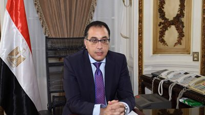 رئيس الوزراء: دورات تدريبية لنواب المحافظين الجدد.. ونُعد صفًا ثانيًا من القيادات الشابة