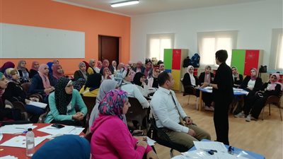 تحقيقًا لرؤية “2030”.. دورات تدريبية لمعلمي مدارس النيل على أحدث طرق التدريس بالتكنولوجيا