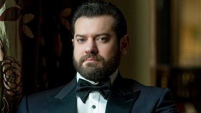 عقبات في رحلة عمرو يوسف لتجسيد “خالد بن الوليد” برمضان 2020