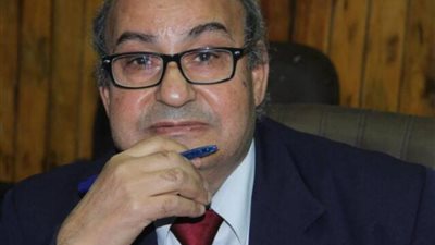 حفل جائزة عبد الله زلطة الاثنين بآداب بنها لأوائل الخريجين