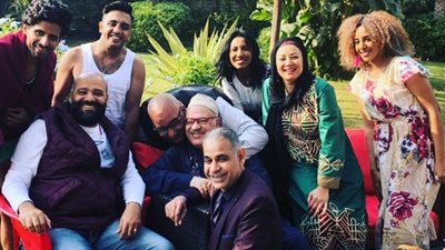 انتصار وأوس أوس وصلاح عبد الله داخل كواليس “اتنين في الصندوق” (صور)