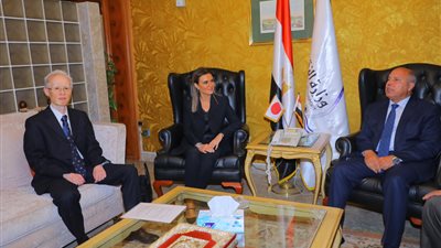 وزيرا النقل والاستثمار يجتمعان مع سفير اليابان لمتابعة إجراءات تعاقد الخط الرابع لمترو الأنفاق