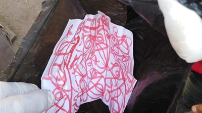 أعمال سحر وملابس غارقه في الدماء.. حصيلة تطهير مقابر قرية من السحر بالغربية (صور)