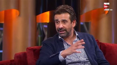 كريم عبد العزيز يشيد بأغنية “إمتى” لأوكا وأورتيجا وأحمد شيبه (صورة)