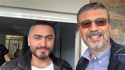 غدًا.. تامر حسني يكشف سر دخوله موسوعة “جينيس” في “واحد من الناس” (فيديو)